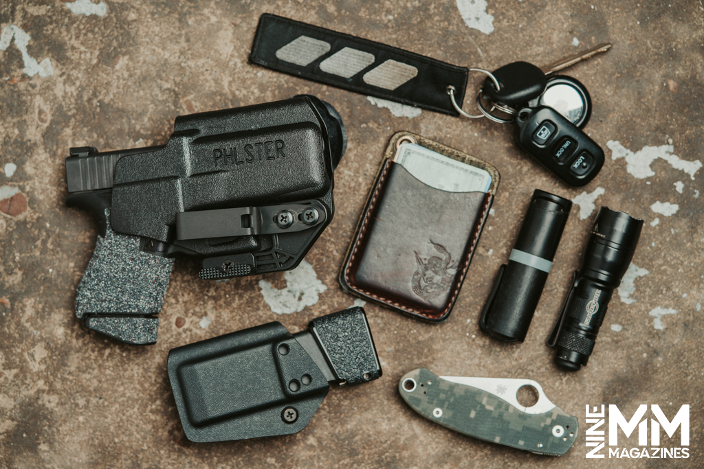 a photo of a pocket dump every day carry