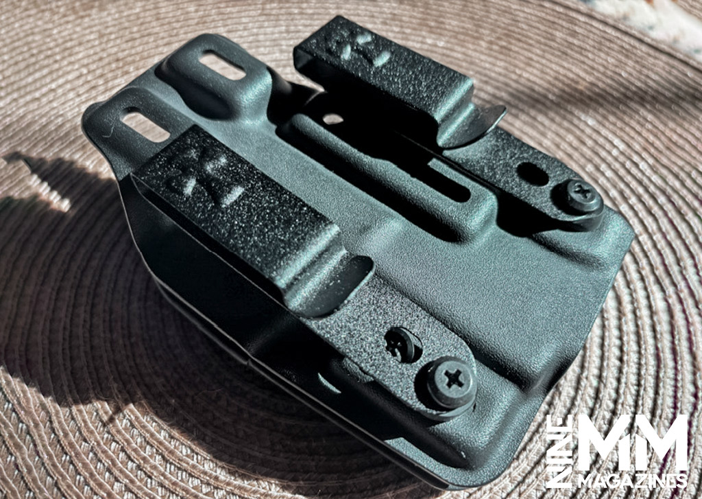 a photo of the reign crossbreed holster